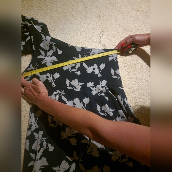 New SACHIN & VABI Navy Petal Floral One Shoulder Bow Chelsea Maxi Gown, Size 12 - Picture 11 of 12